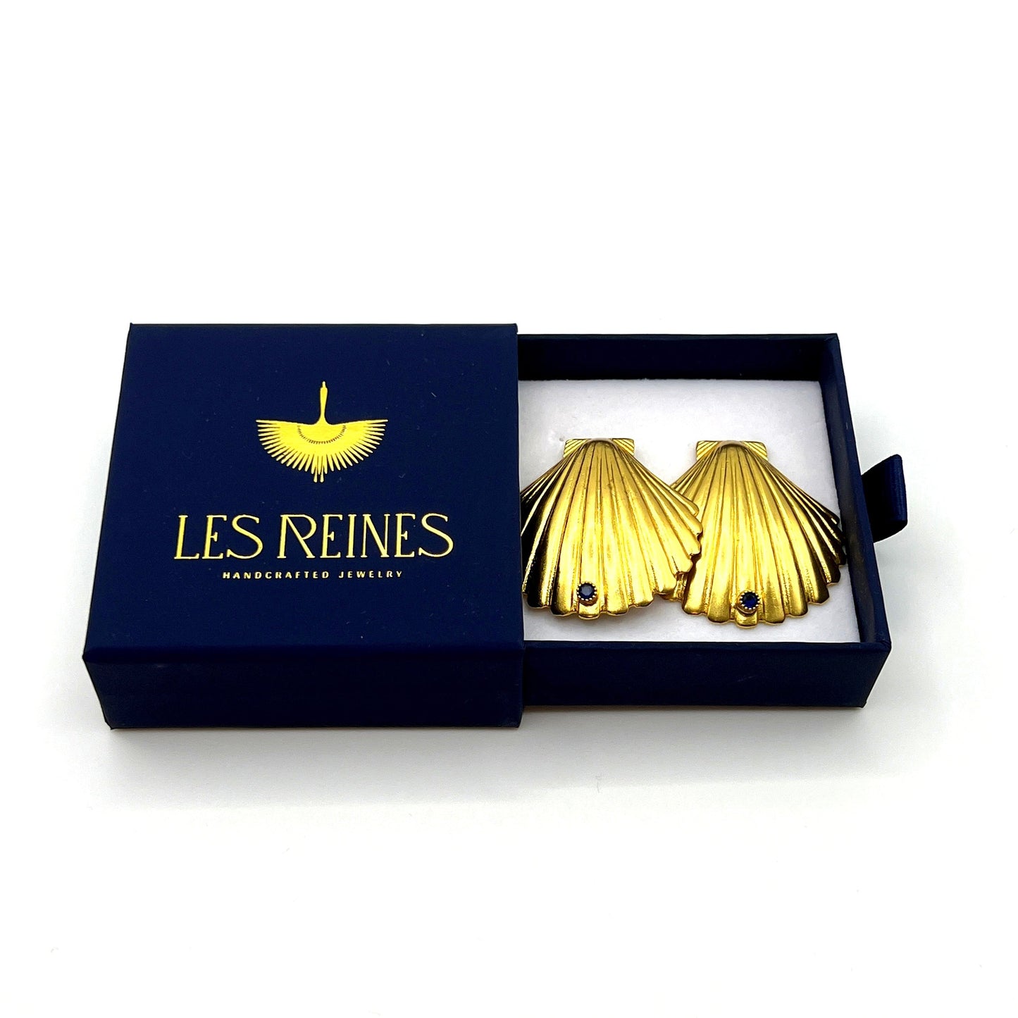 Golden Shell Earrings - Les Reines