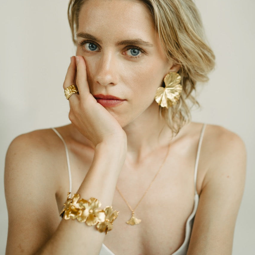Flora - Long Minimalist Necklace