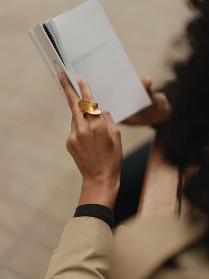 Eterna Wave Ring