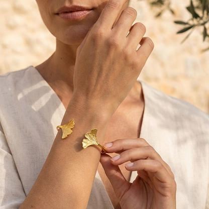 The Delicate Bracelet